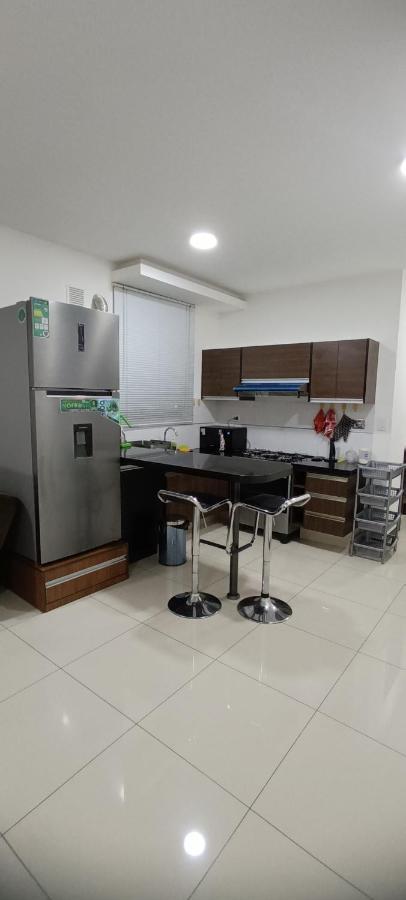Departamentoo Nuevo Amoblado Cerca A Uagrm, Con Excelente Vista Apartment ซานตาครูซเดอลาเซียร์รา ภายนอก รูปภาพ