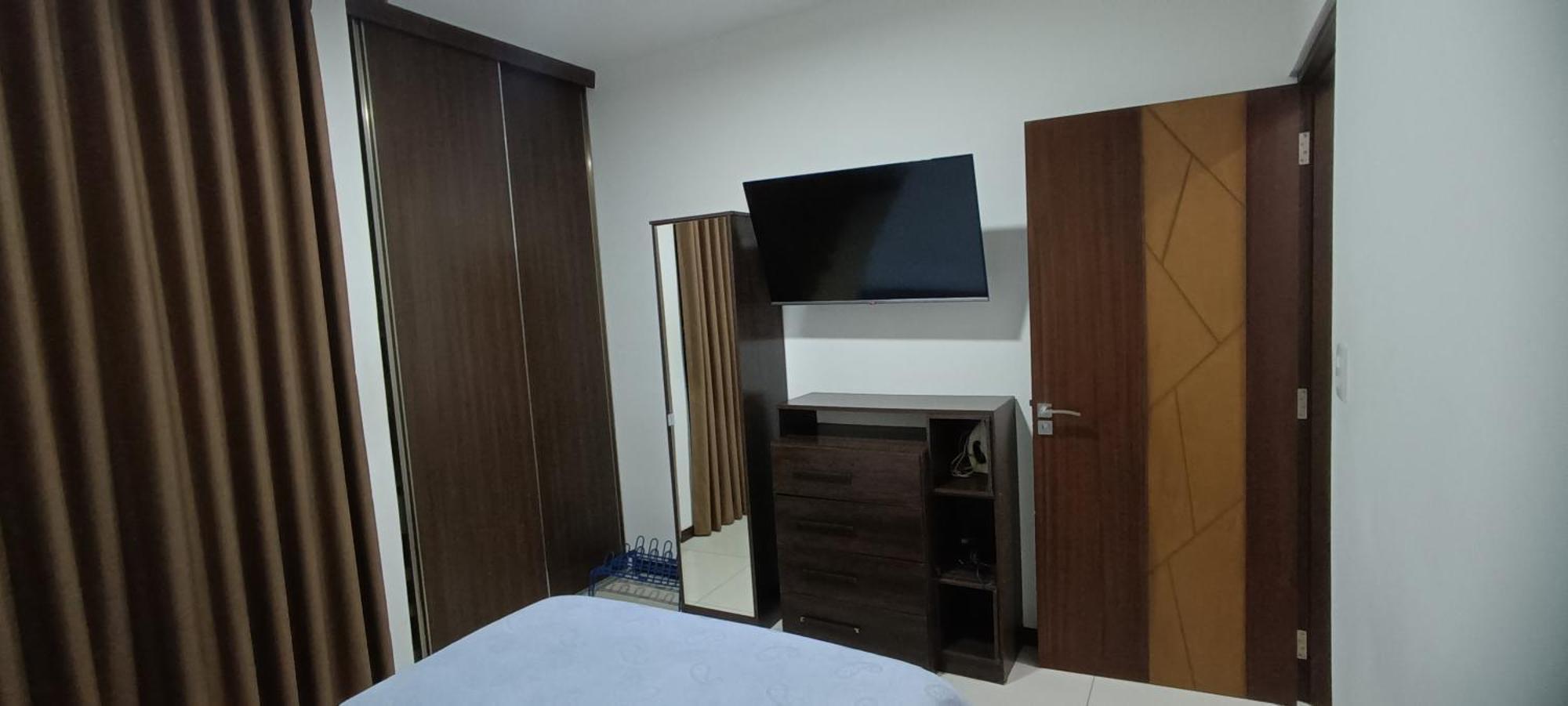 Departamentoo Nuevo Amoblado Cerca A Uagrm, Con Excelente Vista Apartment ซานตาครูซเดอลาเซียร์รา ภายนอก รูปภาพ